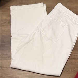 Women’s white Pants
